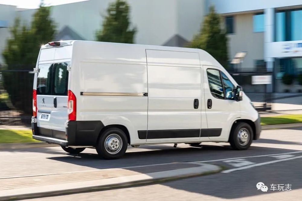 2020年标致拳击手boxer 160:2.0t柴油配六速手动的精良面包车