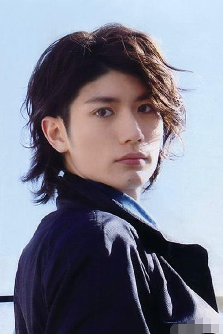 三浦春马|三浦春马去世对好友打击太大，女星情绪失控痛哭导致身体出状况缺席演唱会