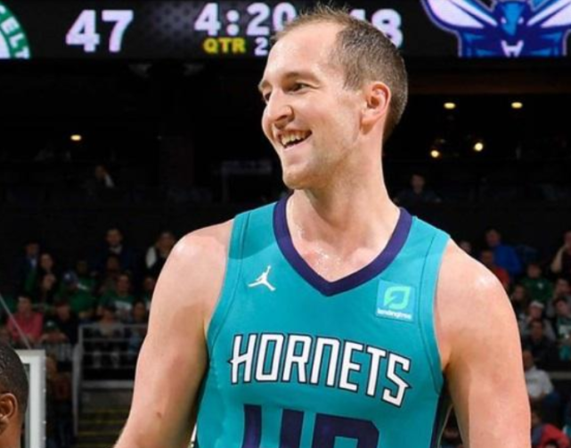 洛杉矶小卡成秃顶大叔,多人可拍清宫剧|詹姆斯|科迪泽勒|小卡|卡鲁索