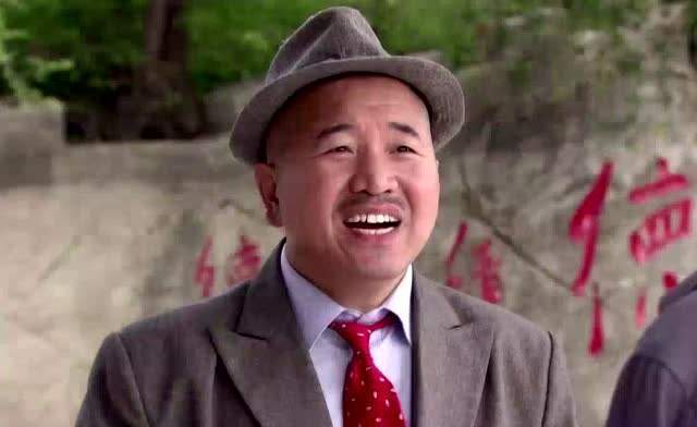 赵本山|赵本山众徒弟都玩直播，为何唯独拿刘能“开刀”？背后是爱与恨！