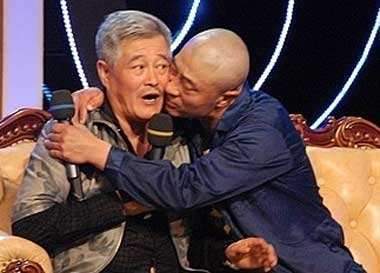 赵本山|赵本山众徒弟都玩直播，为何唯独拿刘能“开刀”？背后是爱与恨！