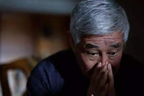 赵本山|赵本山众徒弟都玩直播，为何唯独拿刘能“开刀”？背后是爱与恨！