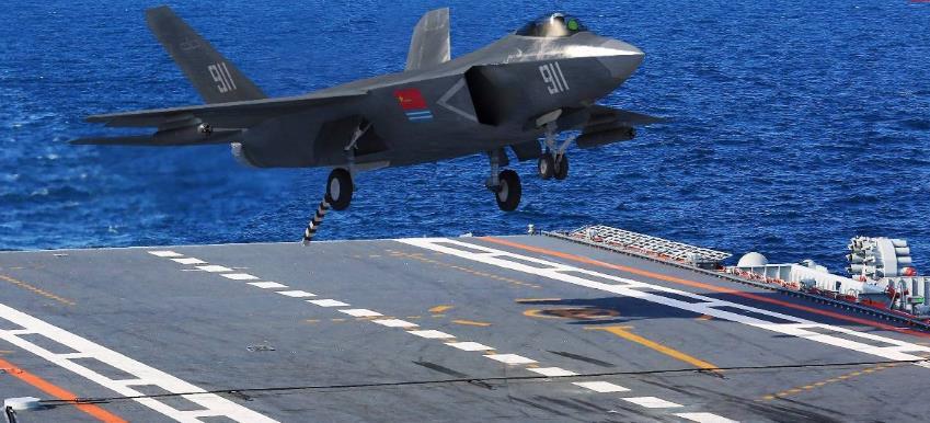 新一代隐身舰载机明年首飞?局座关键时刻泼冷水:不可能的事情