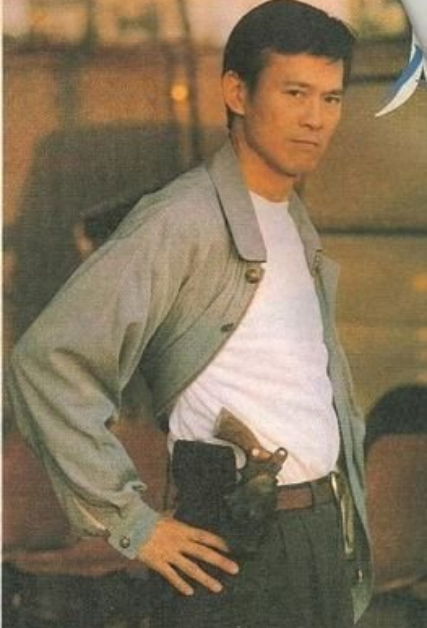 郑少秋|1988年，郑少秋与肥肥闪离后，为何转身娶了小17岁的官晶华？