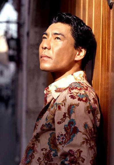 精忠报国屠洪刚三个孩子三个妈三婚过后尽开颜