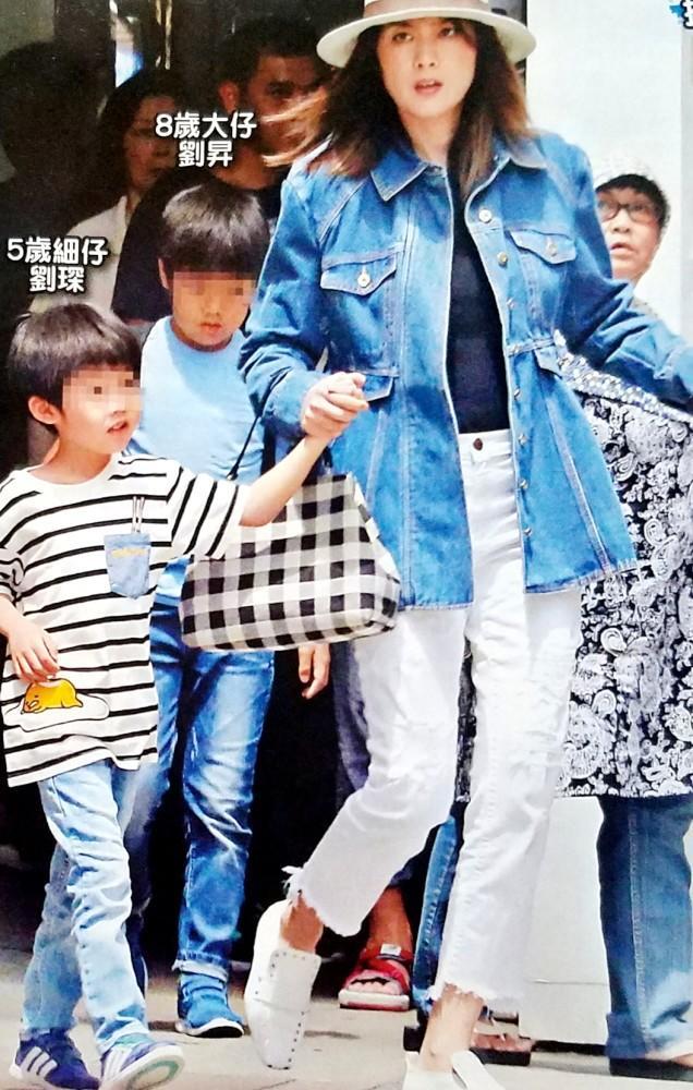 陈慧琳|47岁陈慧琳成时代的眼泪？大摇大摆逛商场却无人认识完全被忽略