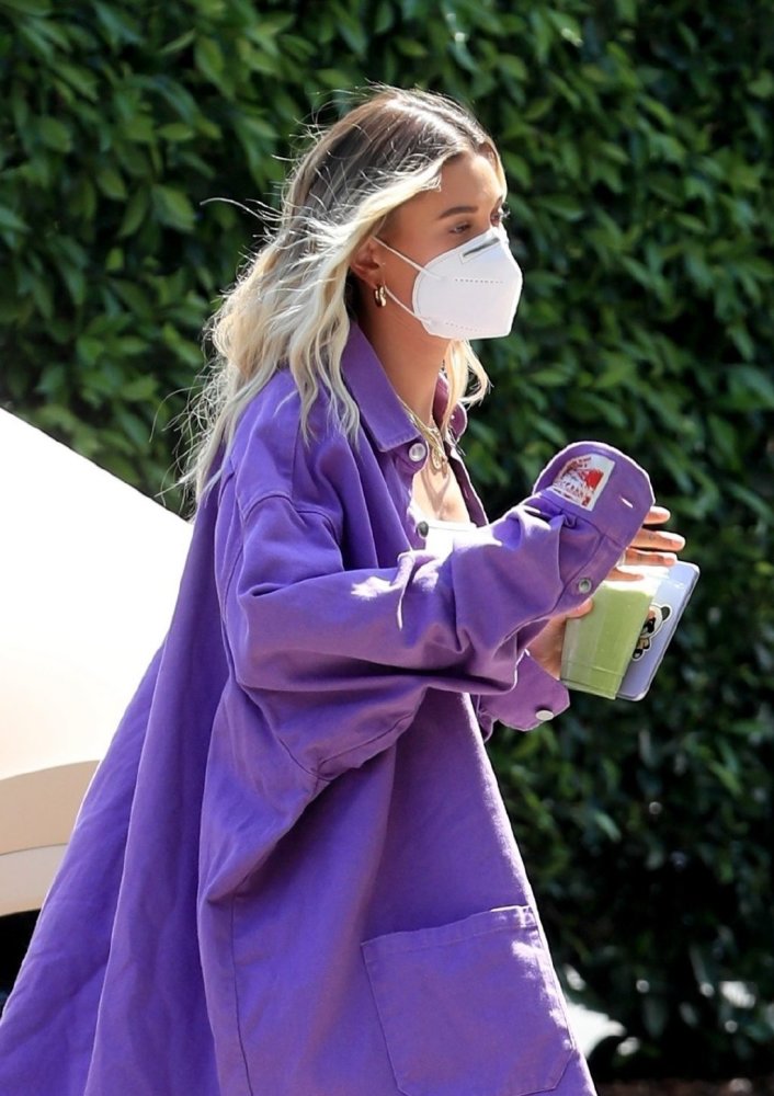 贾斯汀·比伯|太漂亮了！贾斯汀·比伯24岁妻子海莉出街照，175cm超模身材超吸睛