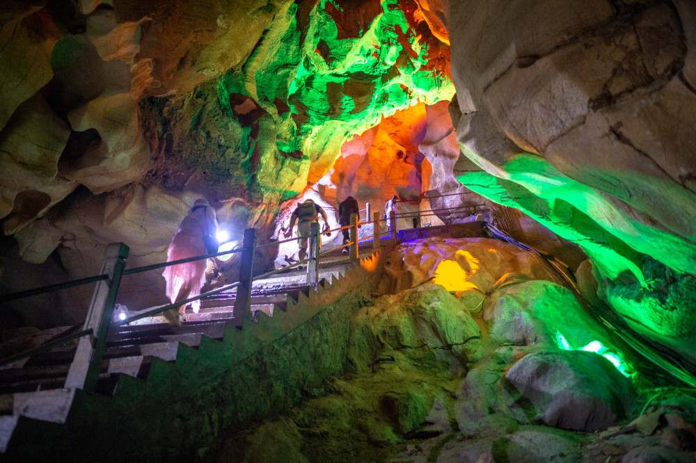 安徽这个溶洞形成于9000多万年前长3000米恍若走进了仙人世界