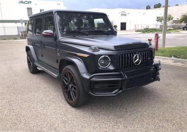 奔驰大g|京城“最牛”奔驰大G，土豪塞纸条800万求购车牌，车主：我很穷？