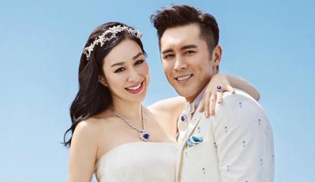 钟丽缇|留泡面头穿荧光绿，年近50的钟丽缇与张伦硕现身机场，牵手秀恩爱