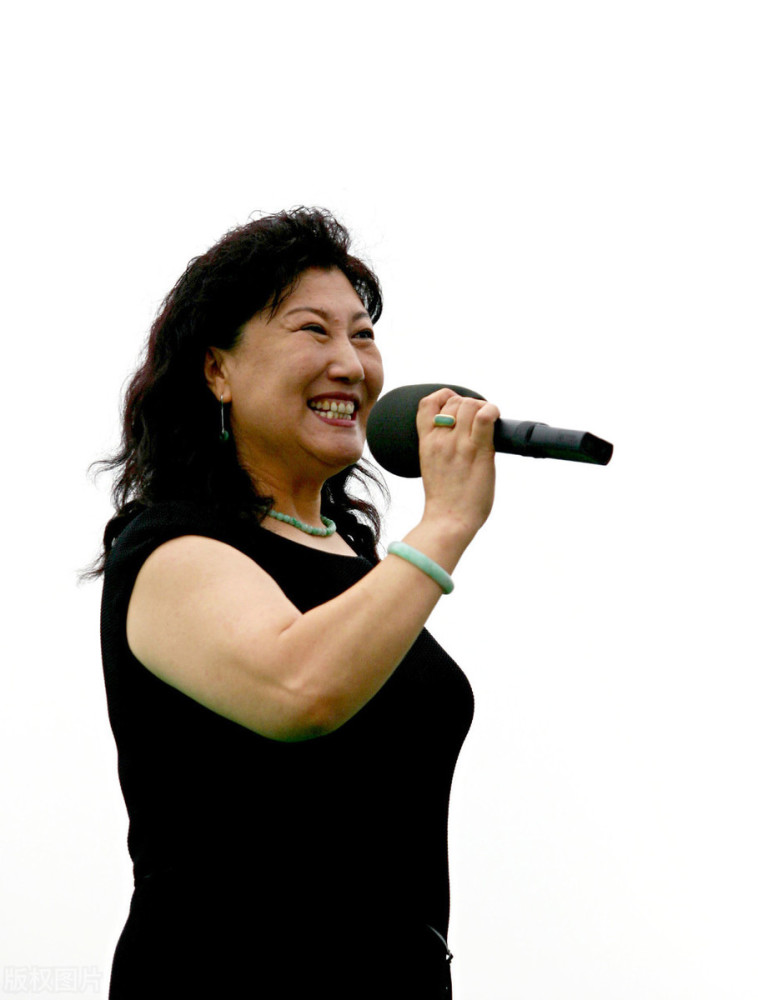 赵本山|高秀敏的彪悍人生：春晚后台和赵本山对骂，抢别人老公同居14年