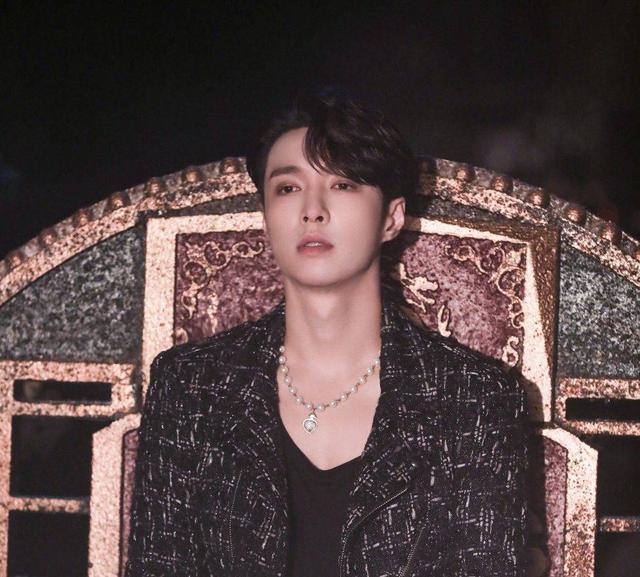 王一博|王一博张艺兴粉丝开撕？《这！就是街舞》火药味浓，究竟谁实力强