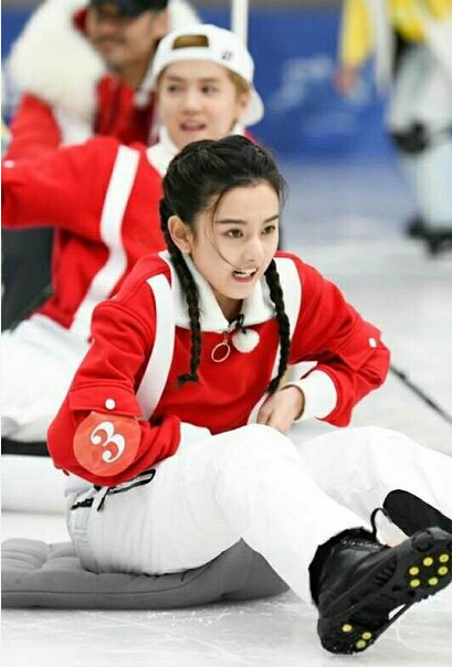 奔跑吧兄弟|《奔跑吧》又一位返场嘉宾，面对指压板一脸淡定，连杨颖都自愧不如