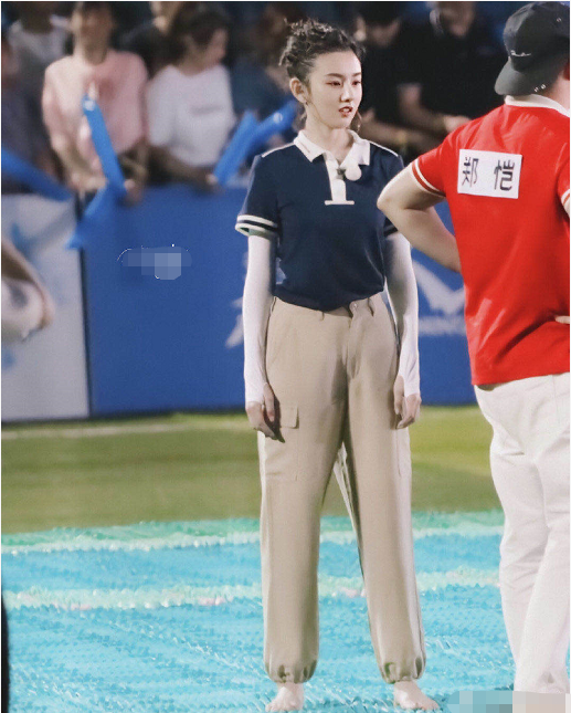 奔跑吧兄弟|《奔跑吧》又一位返场嘉宾，面对指压板一脸淡定，连杨颖都自愧不如