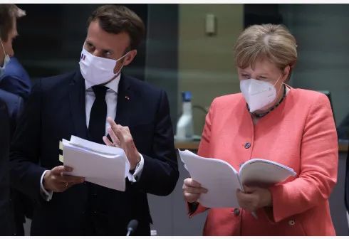 马克龙|今天欧盟分了7500亿，马克龙怒拍桌子威胁走人，荷兰首相遭“围攻”