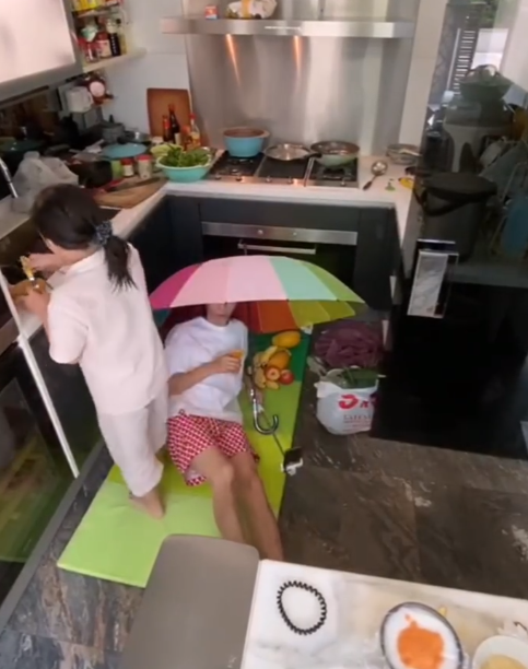 蔡少芬|蔡少芬晒美照：想不通自己为什么生了三个孩子还那么美