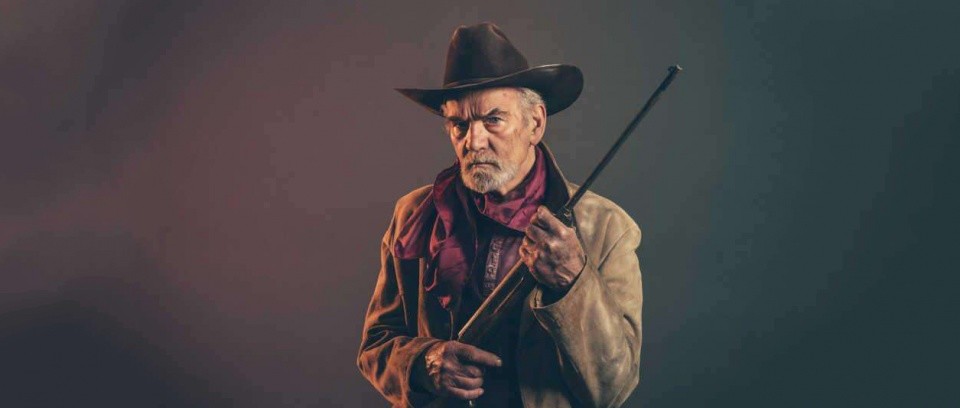 诗集|人到中年怎么活？东北爷们诗集，写出公务员的寂寞苍凉，推荐细读