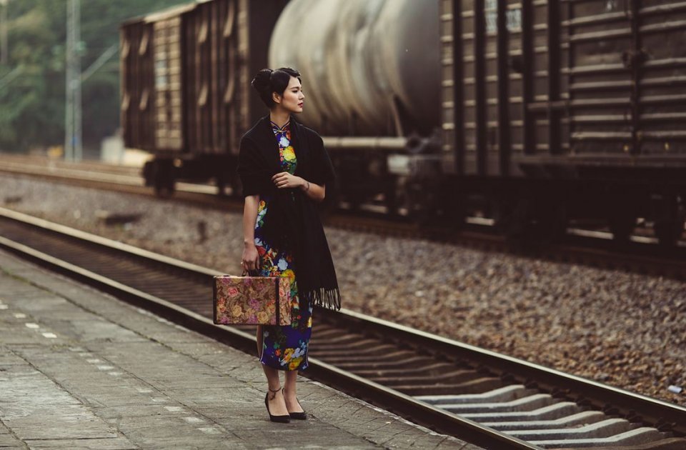 诗集|人到中年怎么活？东北爷们诗集，写出公务员的寂寞苍凉，推荐细读