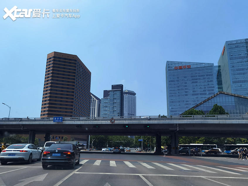 美食探店|美食探店：美食与潮流融为一身的西餐厅