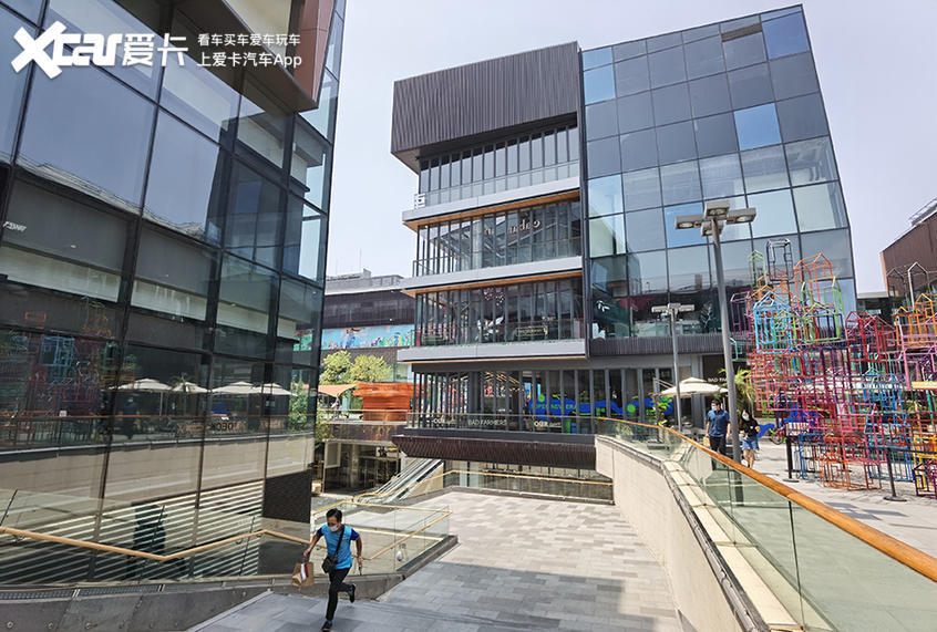 美食探店|美食探店：美食与潮流融为一身的西餐厅