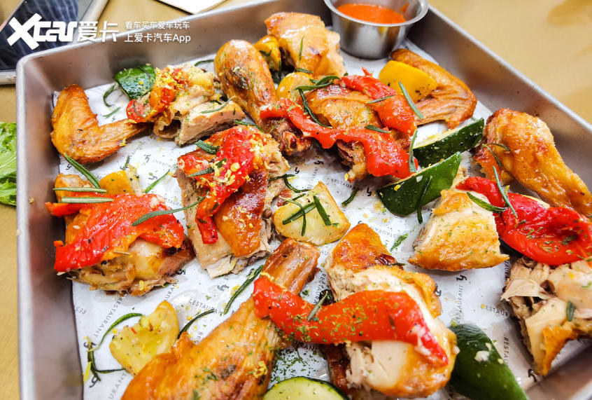 美食探店|美食探店：美食与潮流融为一身的西餐厅