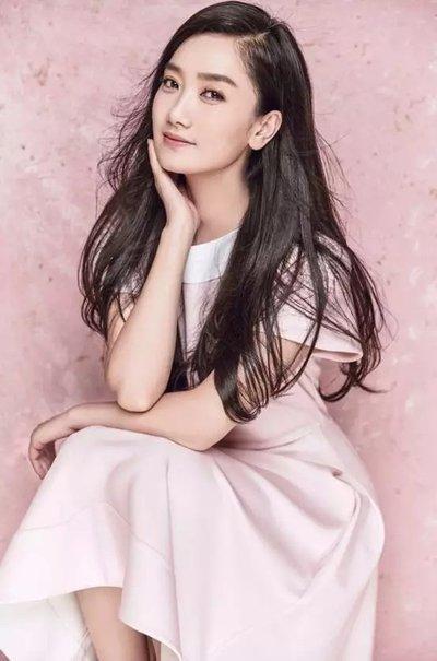 玲花深夜借点赞嘲老公,"什么垃圾玩意"显愤怒!早期言论惹争议