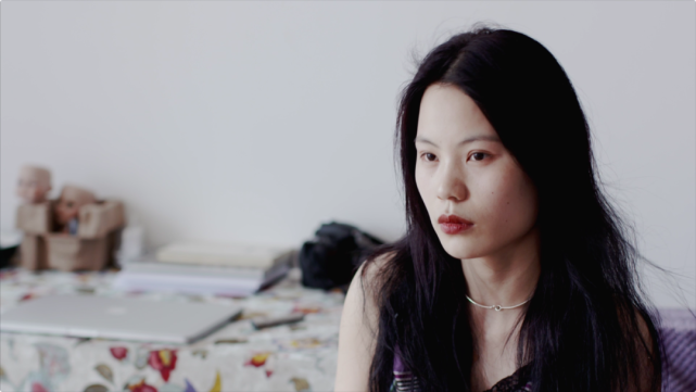 她12岁辍学当女工,靠自拍身体改命,专家:她像火焰燃烧|良秀|三影堂