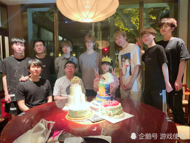 IG让一追二战胜V5登顶榜首，德云色却并不乐观，IG还有大难题