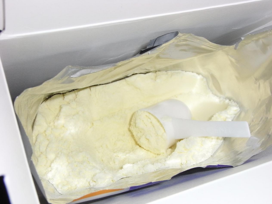 7000罐国外进口贴牌奶粉被拒入境(图2)