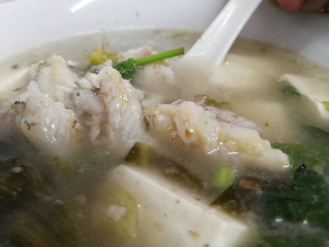 广东潮州有种“大众平民化”的美食，称“打冷”，名字却源于香港_腾讯新闻