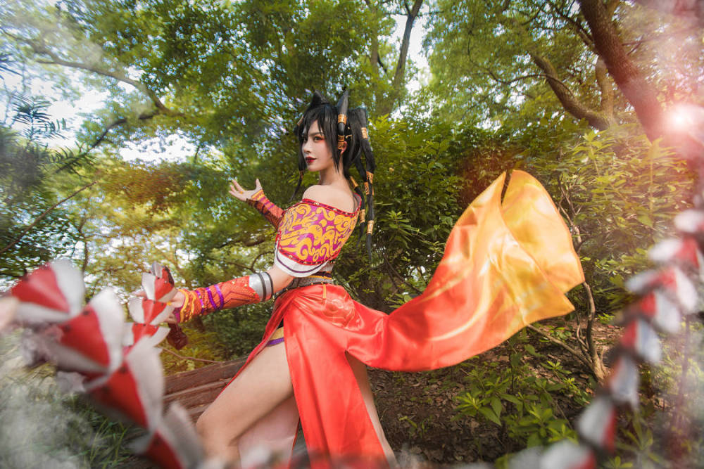 火辣cos只想到腐团儿的不知火舞动漫中的国风女神同样惊艳