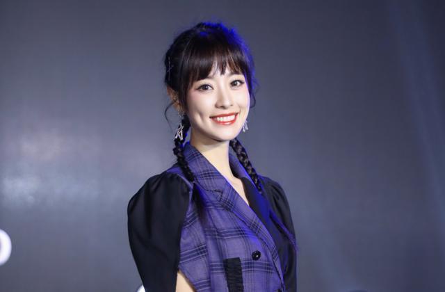 司雯嘉|11年主持经验，还拿别人的痛处玩梗，司雯嘉当真是主持界的泥石流