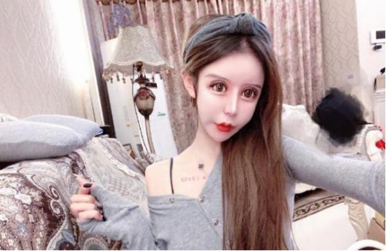 整容|13岁就开始整容的女网红出现后遗症！医生称嘴巴缝太多无法修复