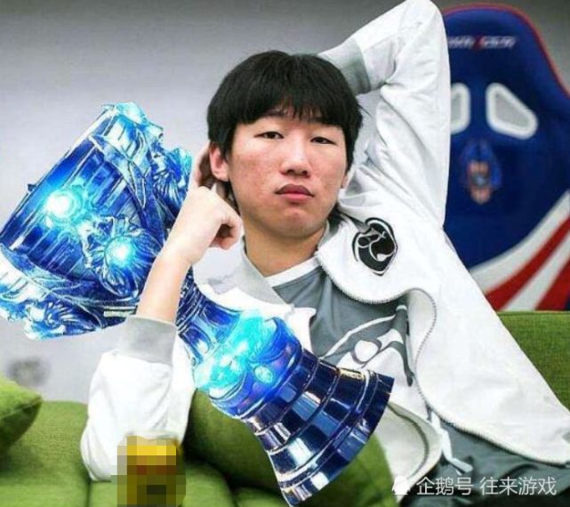 uzi被RNG卡合同是真的吗？职业选手爆料，本来可以去IG