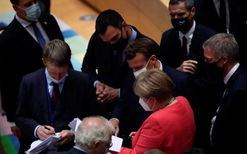 欧盟_时政|吵了四天四夜，欧盟终于达成了这个“历史性方案”