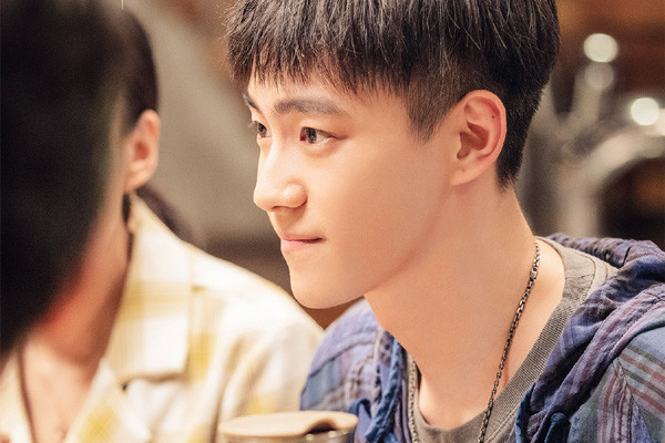 三十而已钟晓阳身份不简单疑似富二代还开始追求钟晓芹