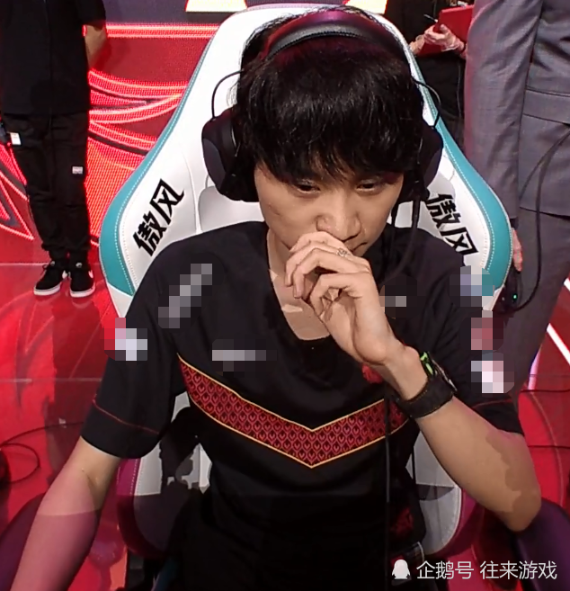 FPX终结连败！Doinb获两次MVP，拍了拍金贡后把C为留给了他