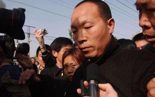 他因杀妻被判15年,服刑11年后"亡妻"现身,办案民警却自杀了