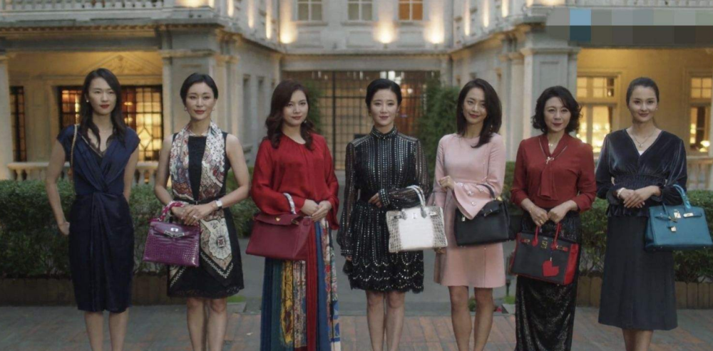 三十而已|《三十而已》：被称为当代女性典范的顾佳，你真的想变成她吗？