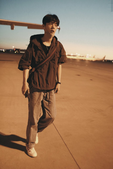 肖战|实至名归，肖战夺得2020最美偶像第一名，千万曝光将助力他的回归