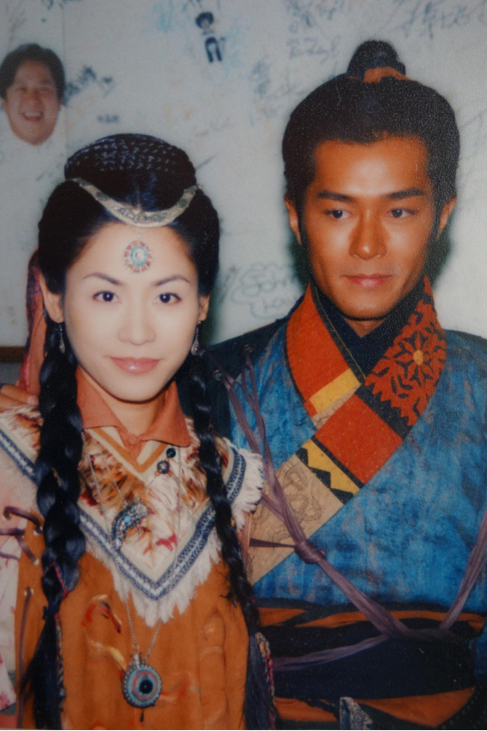 tvb花旦|50岁宣萱罕见近照，面色蜡黄眼袋明显，与同期TVB花旦颜值差太多