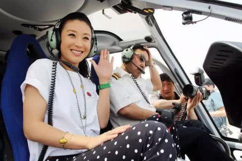 苗圃|苗圃嫁大19岁亿万富豪成贵妇，豪宅装修奢华，曾被送私人飞机