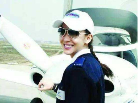 苗圃|苗圃嫁大19岁亿万富豪成贵妇，豪宅装修奢华，曾被送私人飞机