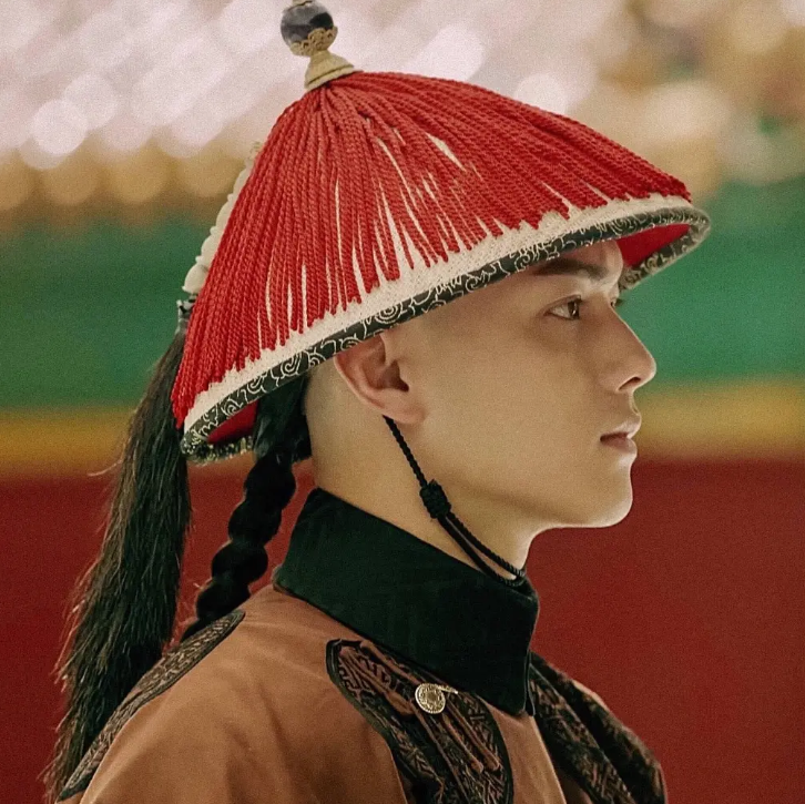 斛珠夫人|《斛珠夫人》尚未杀青，又被曝接了都市闪婚剧，杨幂尽显职业态度