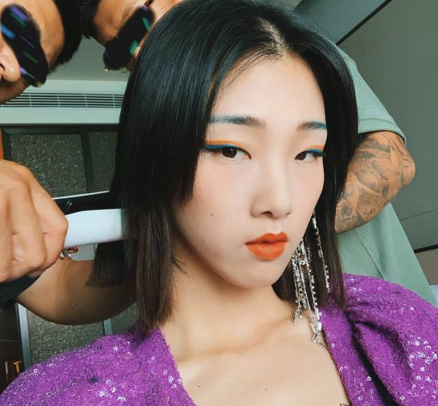 极创引力|yamy是“极创引力”最红的艺人，不捧反贬最终坏了谁名声？