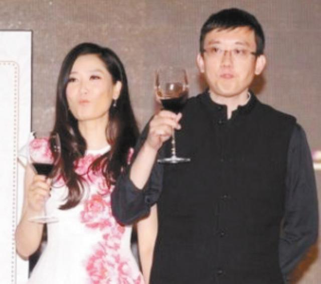 极创引力|yamy是“极创引力”最红的艺人，不捧反贬最终坏了谁名声？