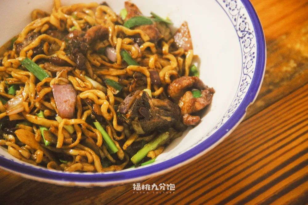 为了这碗次坞打面我们一个周末胖了8斤