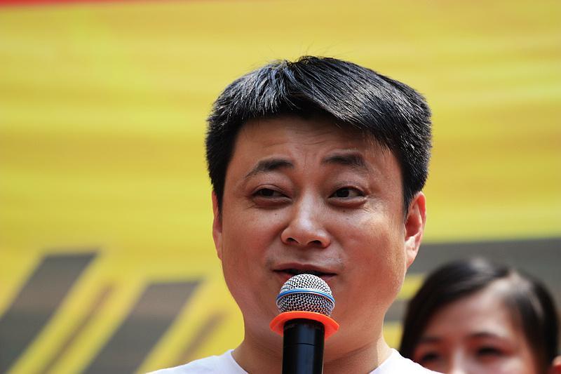 山东卫视一哥小么哥,娶北京卫视著名主持,今45岁依旧恩爱如初