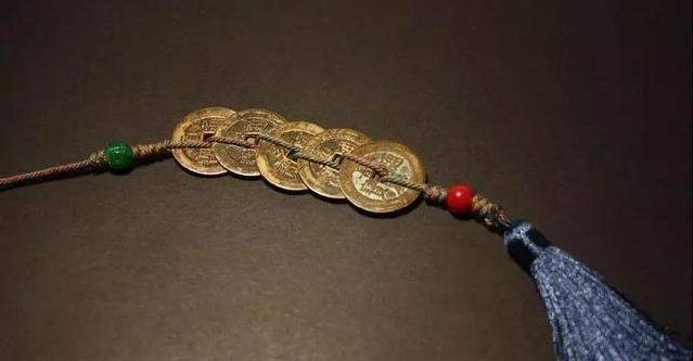 和田平安扣的寓意 平安扣的起源 如何搭配平安扣 腾讯新闻