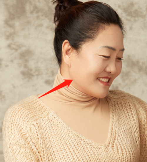 刘思瑶晒妈妈侧脸照脸型却成关注重点明白她的脸为何那么方了